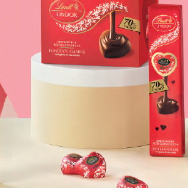 Tubino con cuoricini extra fondenti 70 cacao Lindor Lindt 69g